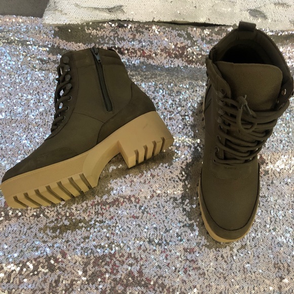 Green boots size 7 - Picture 1 of 4